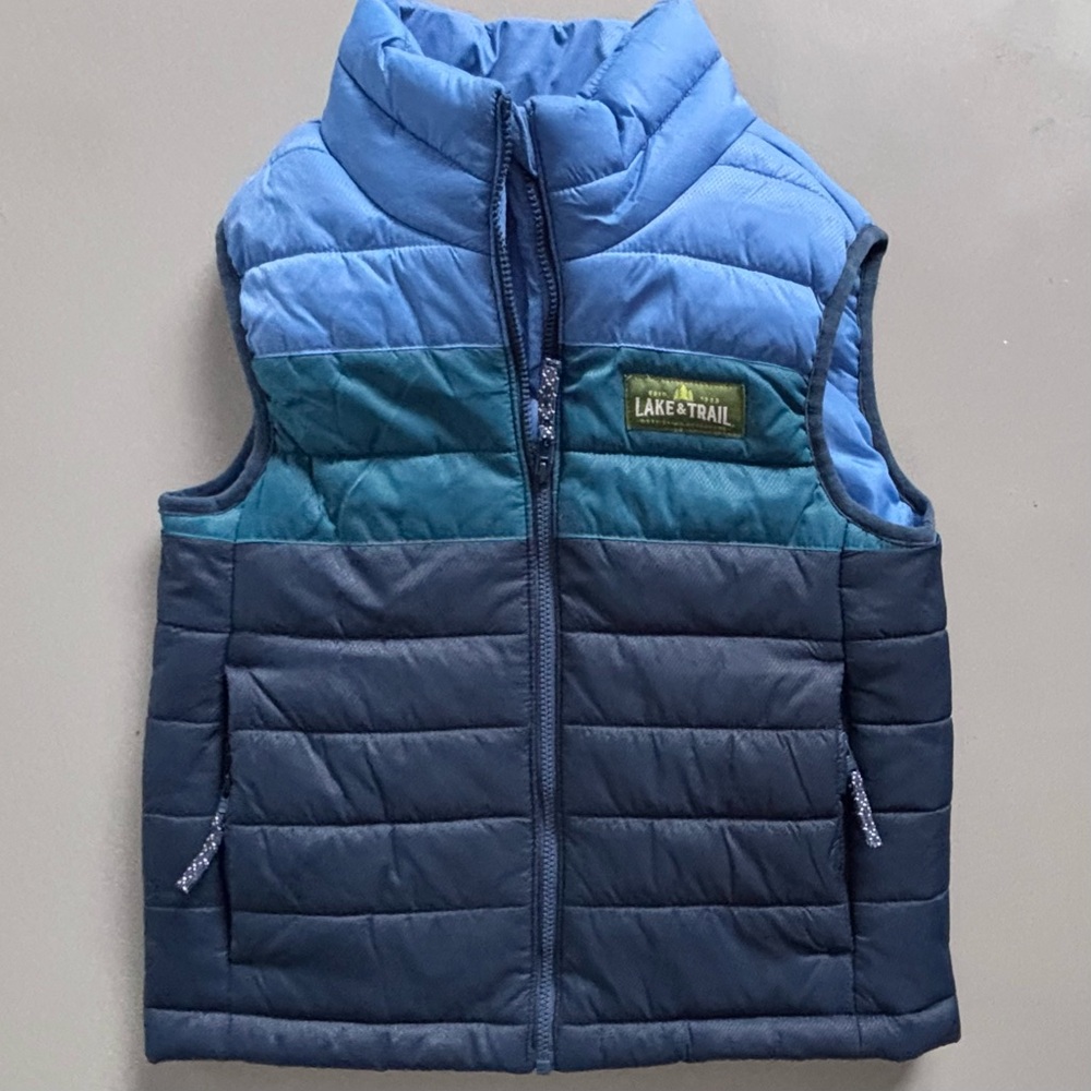 LAKE AND TRAIL Color-block Retro Inspired Stripe Lightweight Utility Puffer Vest